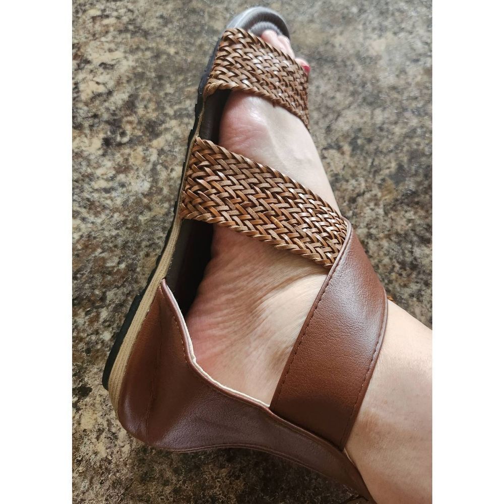 🛍NWOT SANDLES, FLATS - Picture 5 of 8